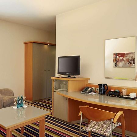 H+ Hotel Koeln Hürth Zewnętrze zdjęcie