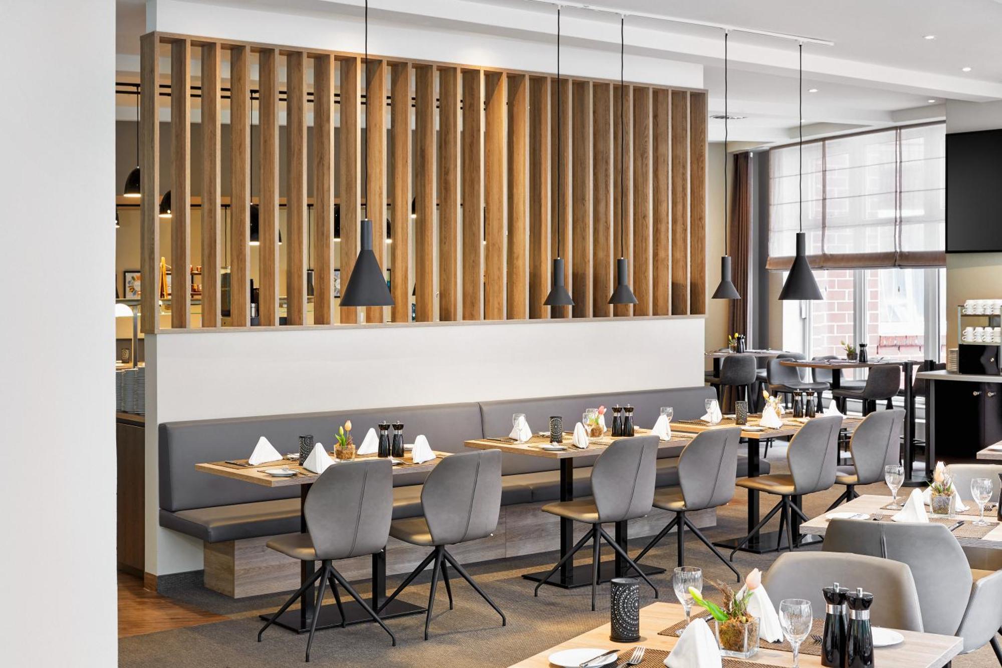 H+ Hotel Koeln Hürth Zewnętrze zdjęcie