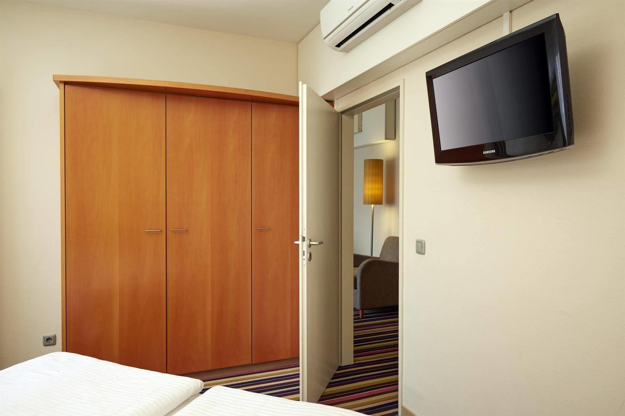 H+ Hotel Koeln Hürth Zewnętrze zdjęcie