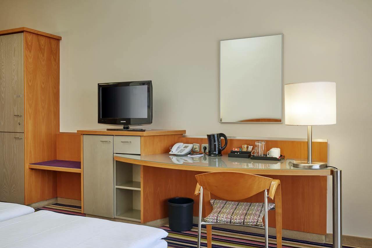 H+ Hotel Koeln Hürth Zewnętrze zdjęcie